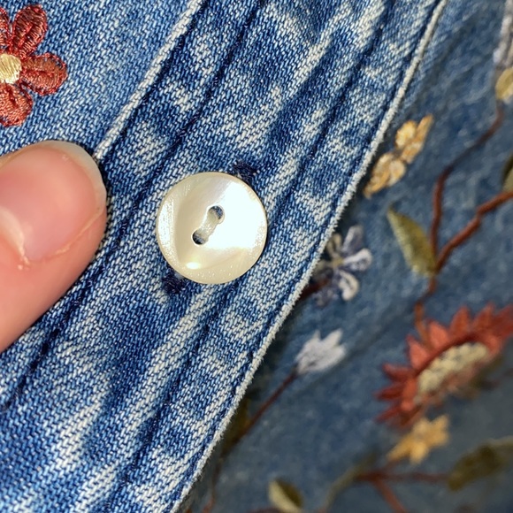 Vintage New Identity Denim Embroidered Button Down - Picture 9 of 12